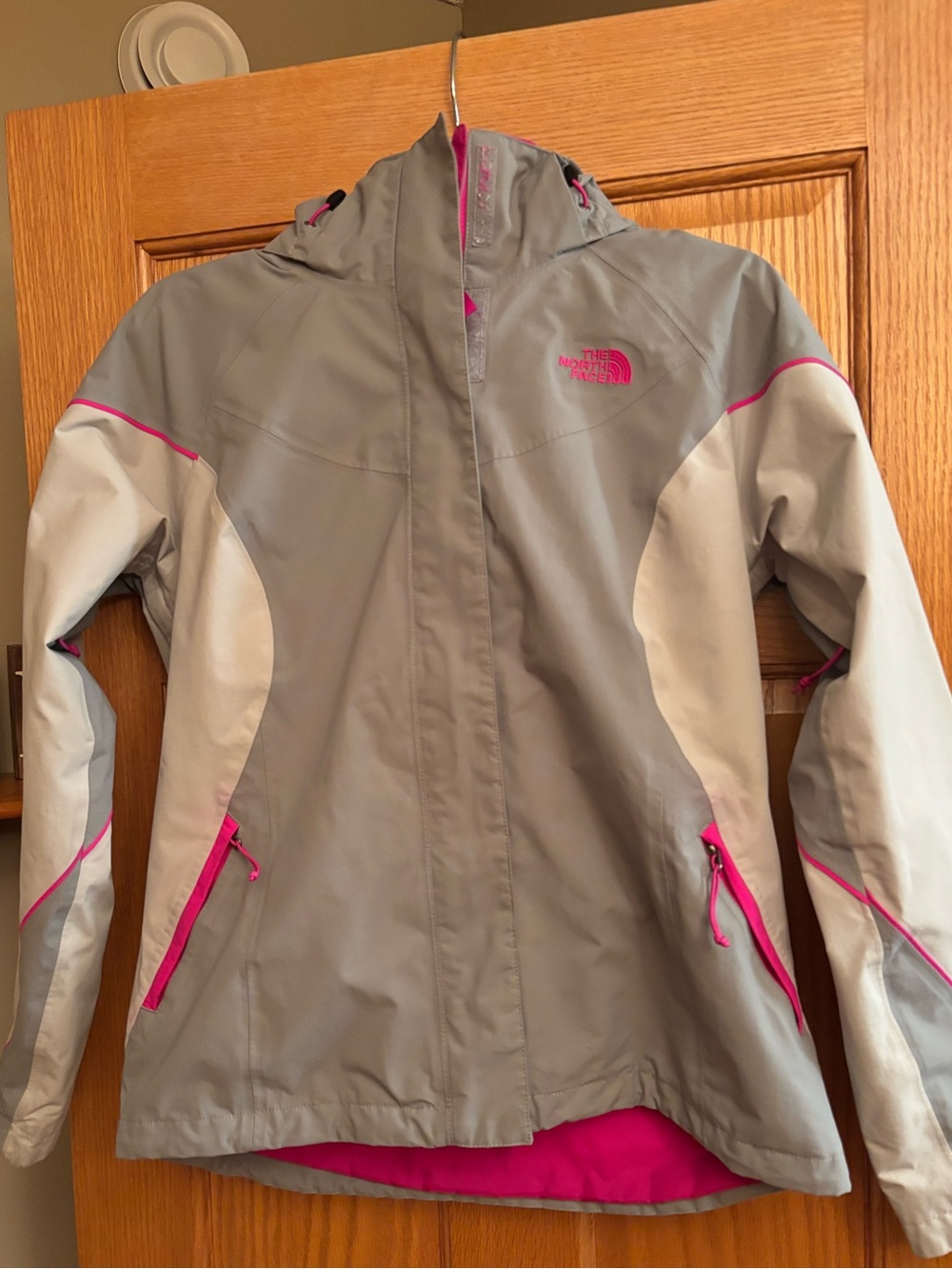 The North Face Women's Light Gray and Hot Pink Hooded Jacket